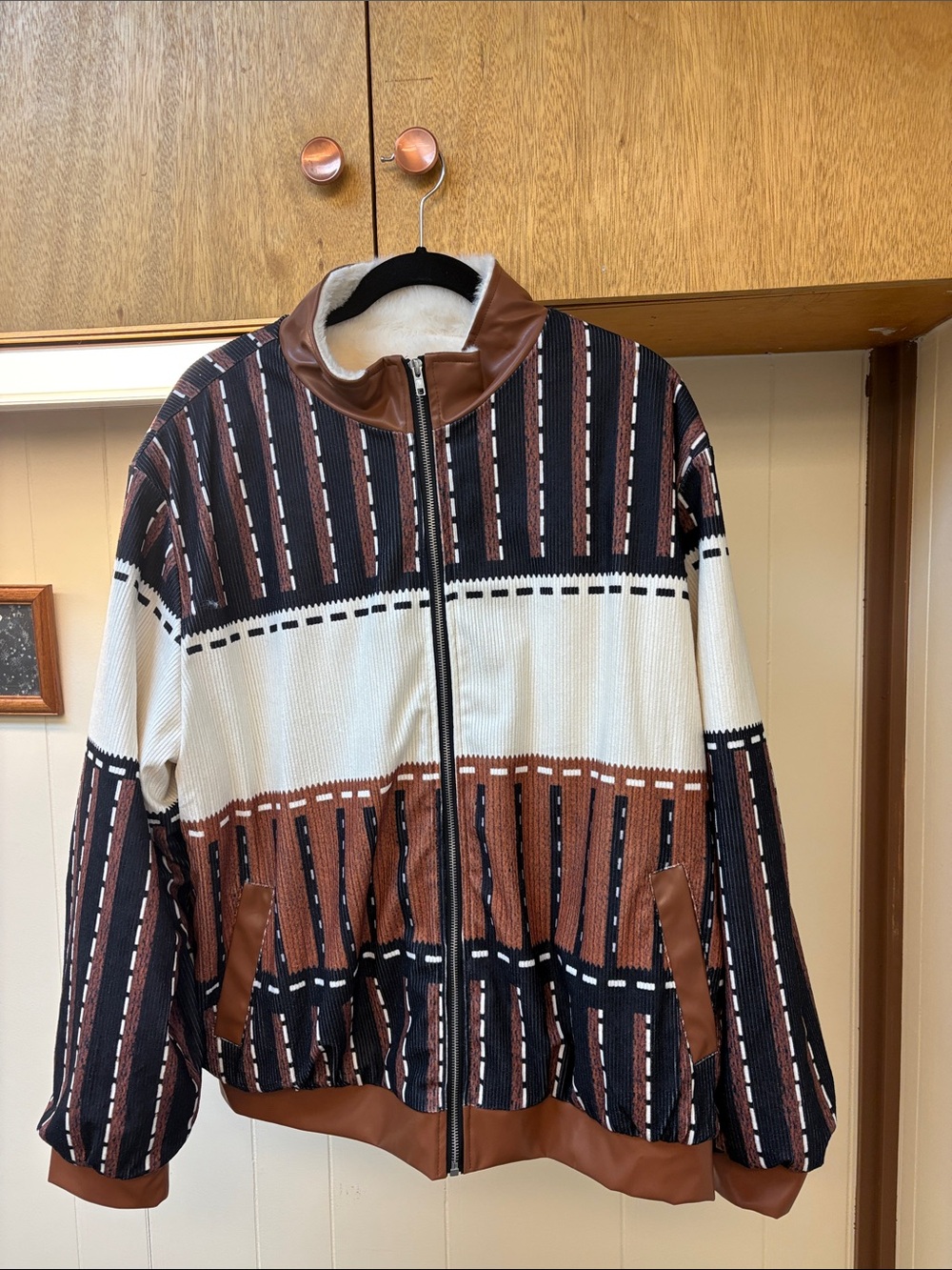 Women’s Zip Front Patterned Bomber Jacket - Brown/Black/Cream